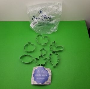 Ann Clark Thanksgiving Cookie Cutter Set of 7 Acor